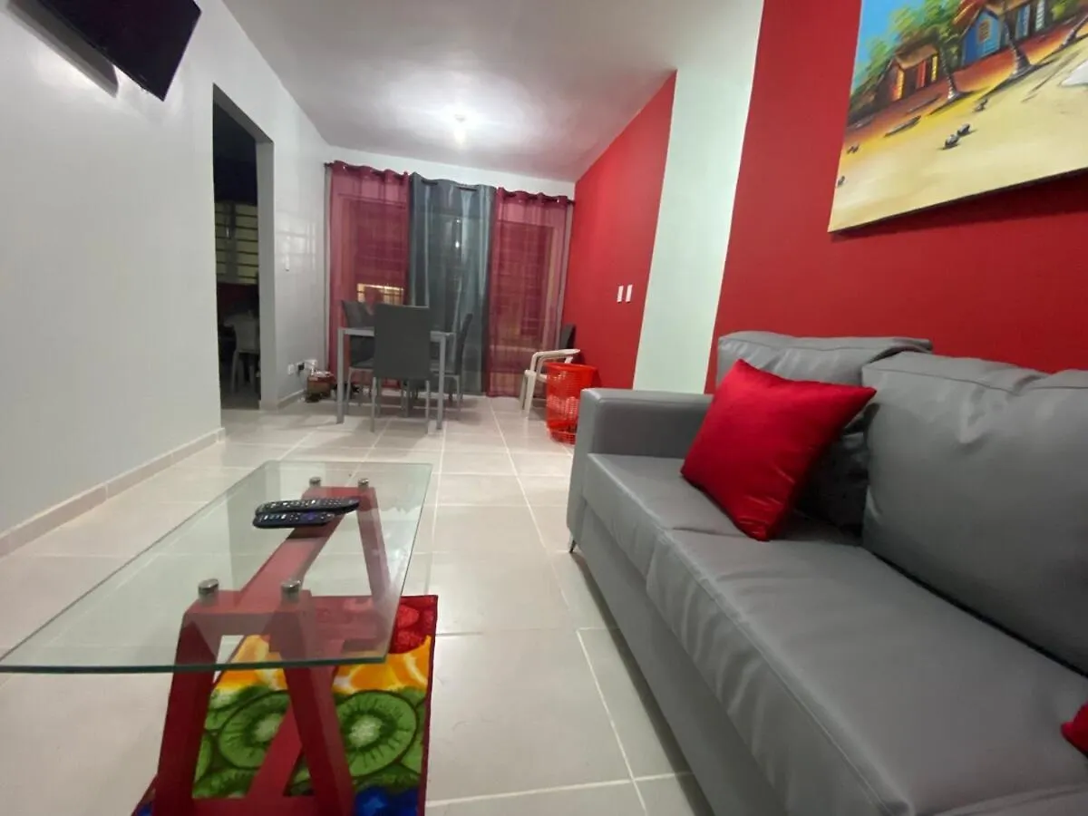 1St Floor 3 Bedrm 2 Baths Ac Condo Near Airport Santo Domingo Apartment