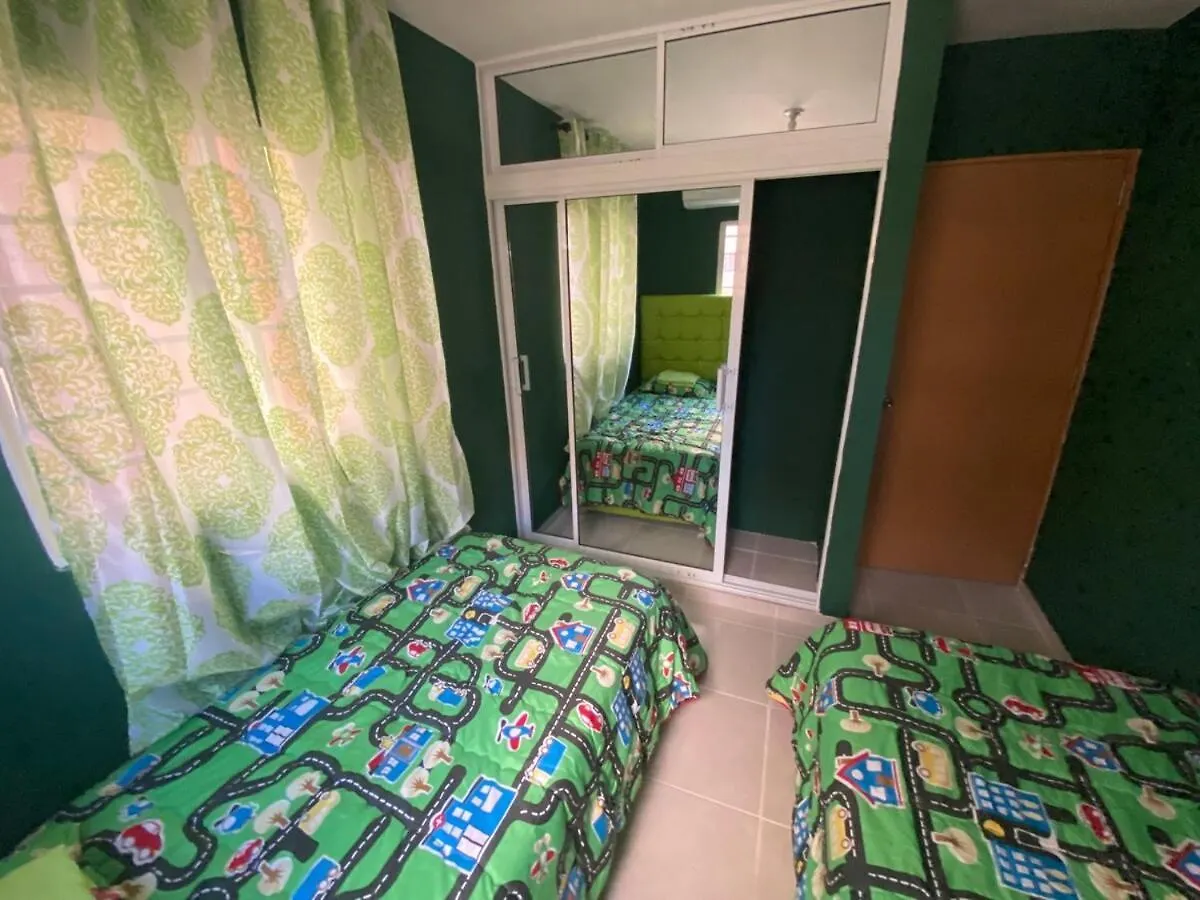 1St Floor 3 Bedrm 2 Baths Ac Condo Near Airport Santo Domingo Apartment